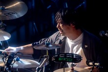 鈴木貴雄（Dr）（Photo by Viola Kam［V'z Twinkle］）