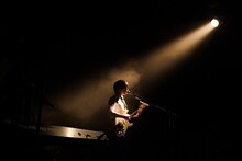 斎藤宏介（Vo, G）（Photo by Viola Kam［V'z Twinkle］）