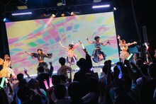 アンスリューム「5th Anniversary Live『Run-up!!!!!』」の様子。（Photo by nishinaga "saicho" isao）