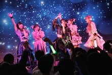 アンスリューム「5th Anniversary Live『Run-up!!!!!』」の様子。（Photo by nishinaga "saicho" isao）