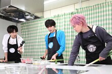 アロハの調理の様子。