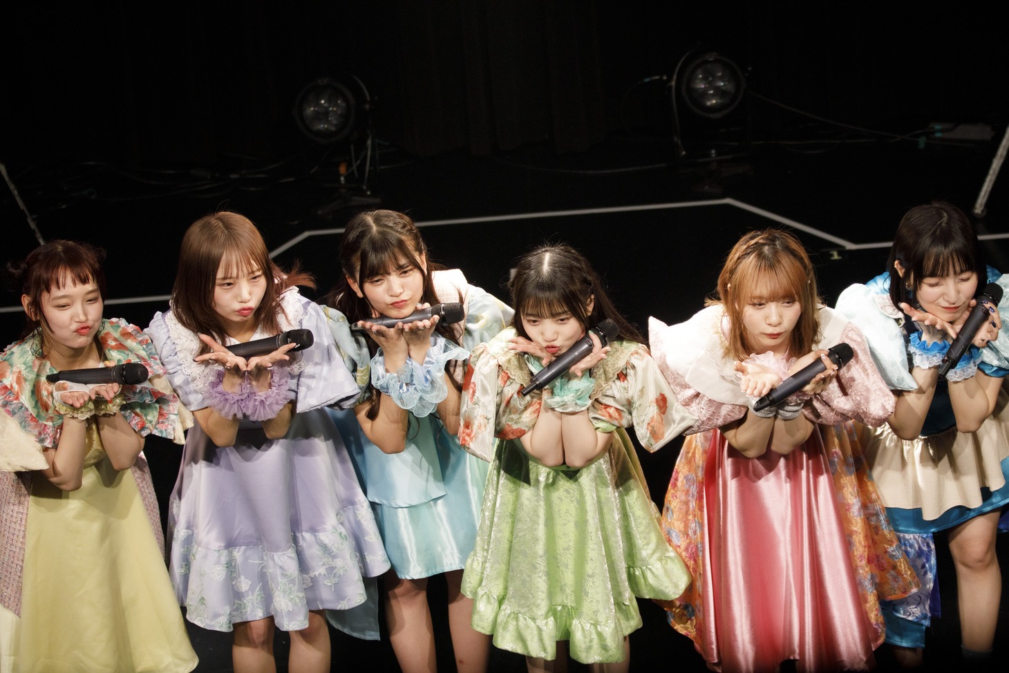 KiSS KiSS（Photo by Sotobayashi Kenta）