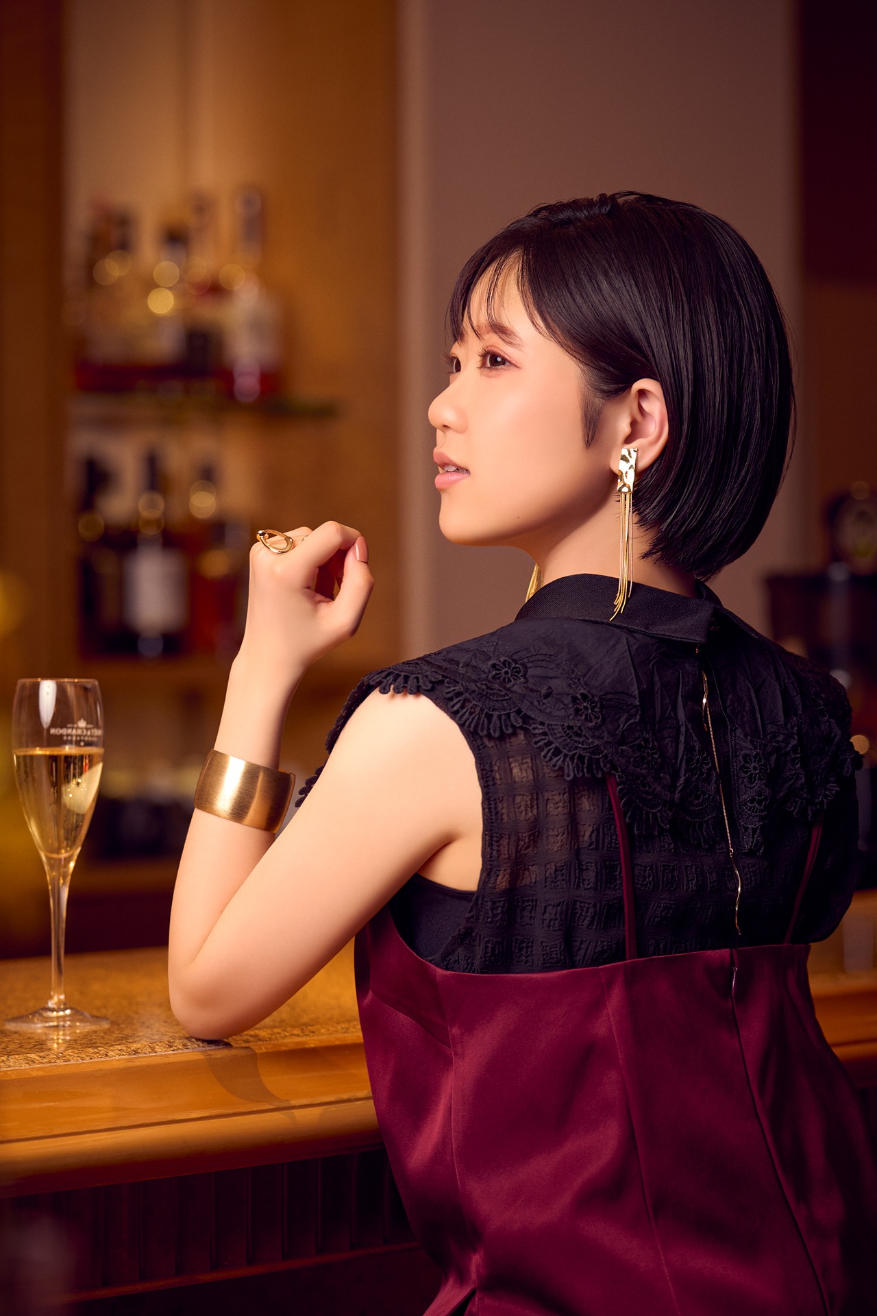 東山奈央