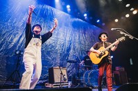 左から水戸華之介、杉本恭一。（Photo by @h_omi）