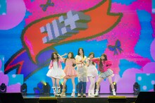 「Magnetic」を披露するILLIT。 (P)&(C) BELIFT LAB Inc.