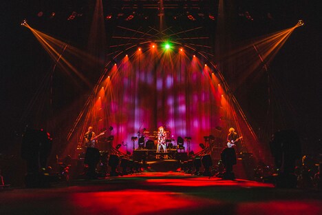 「SUPER BEAVER 都会のラクダ TOUR 2023-2024 ～ 駱駝革命21 ～」埼玉・さいたまスーパーアリーナ公演の様子。（撮影：青木カズロー）