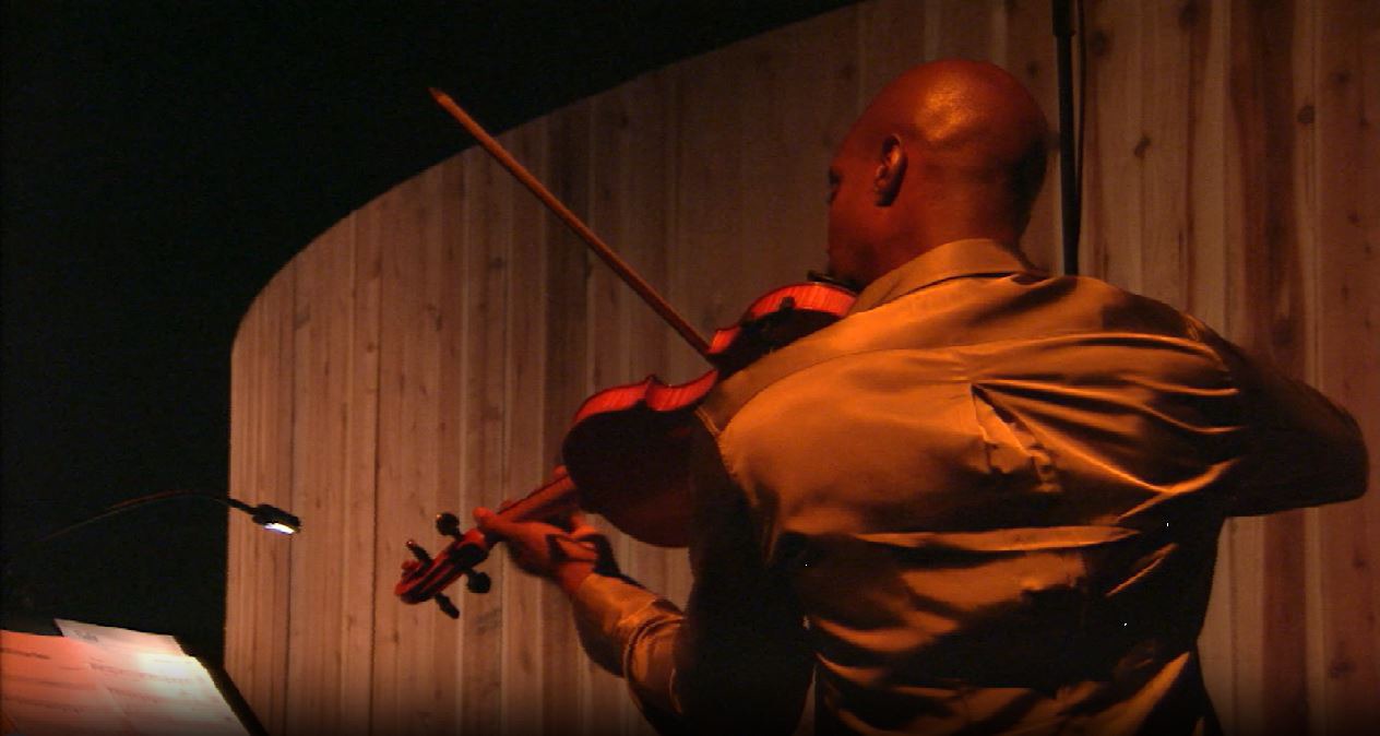 エヴァートン・ネルソン（Violin）(c)フジテレビ