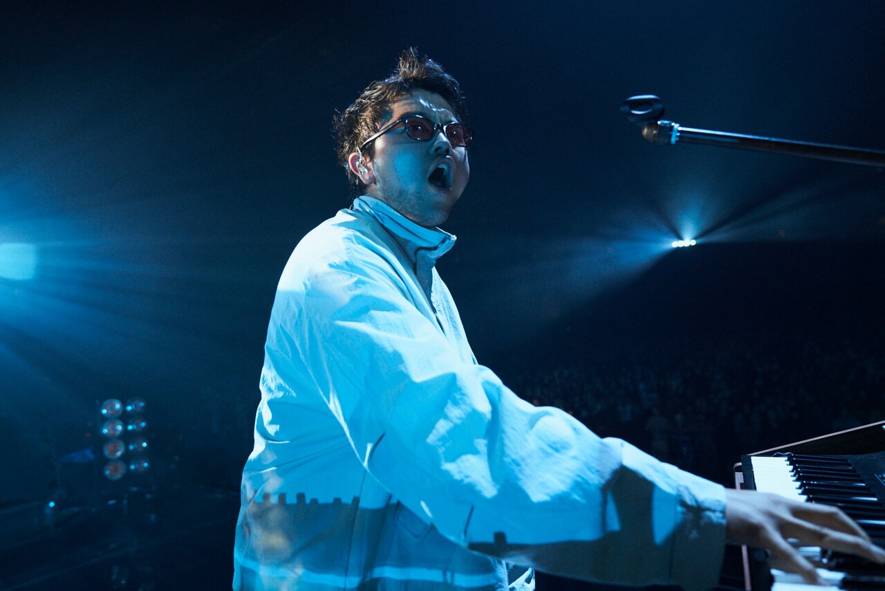 king gun 井口理 King Gnu井口理が「龍が如く8」に登場、メガネ＆柄シャツのエリック