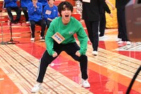 吠える田中雅功（さくらしめじ）。