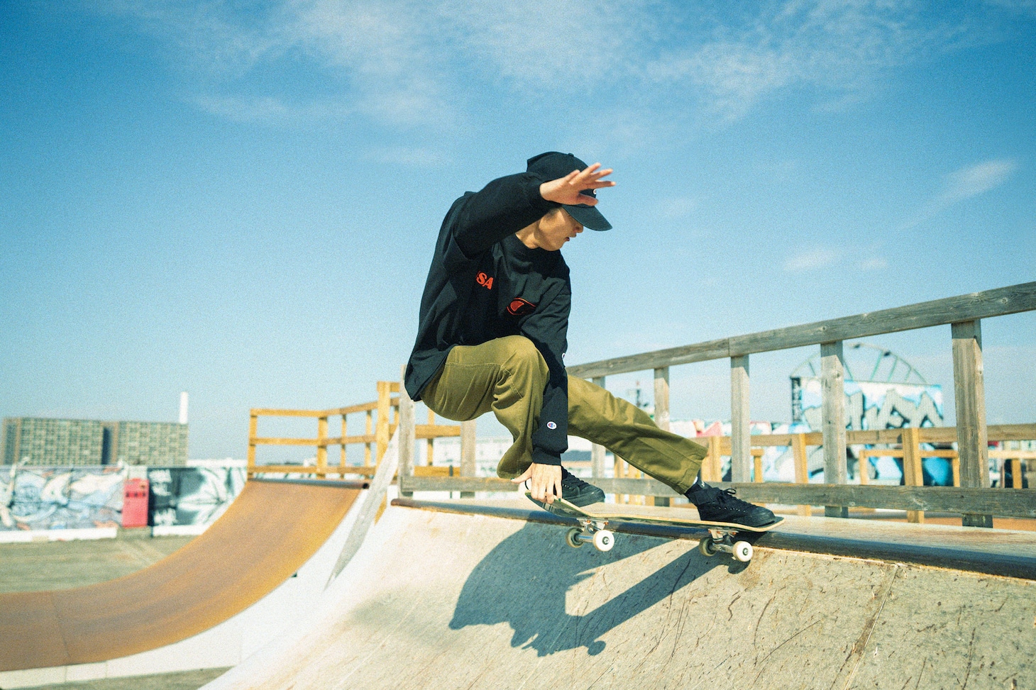 「CHAMPION WHAT MOVES YOU」より、佐川海斗。