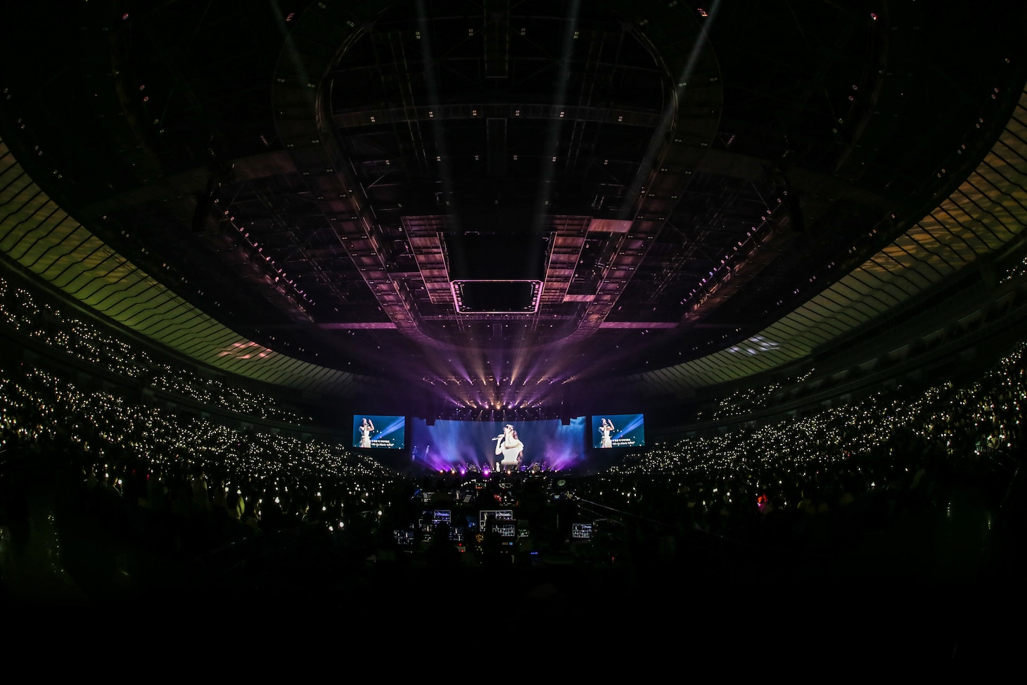 「2024 IU H.E.R. World Tour Concert」の様子。
