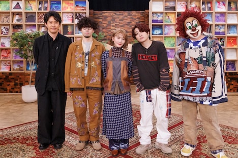 大泉洋とSEKAI NO OWARI。（写真提供：NHK）