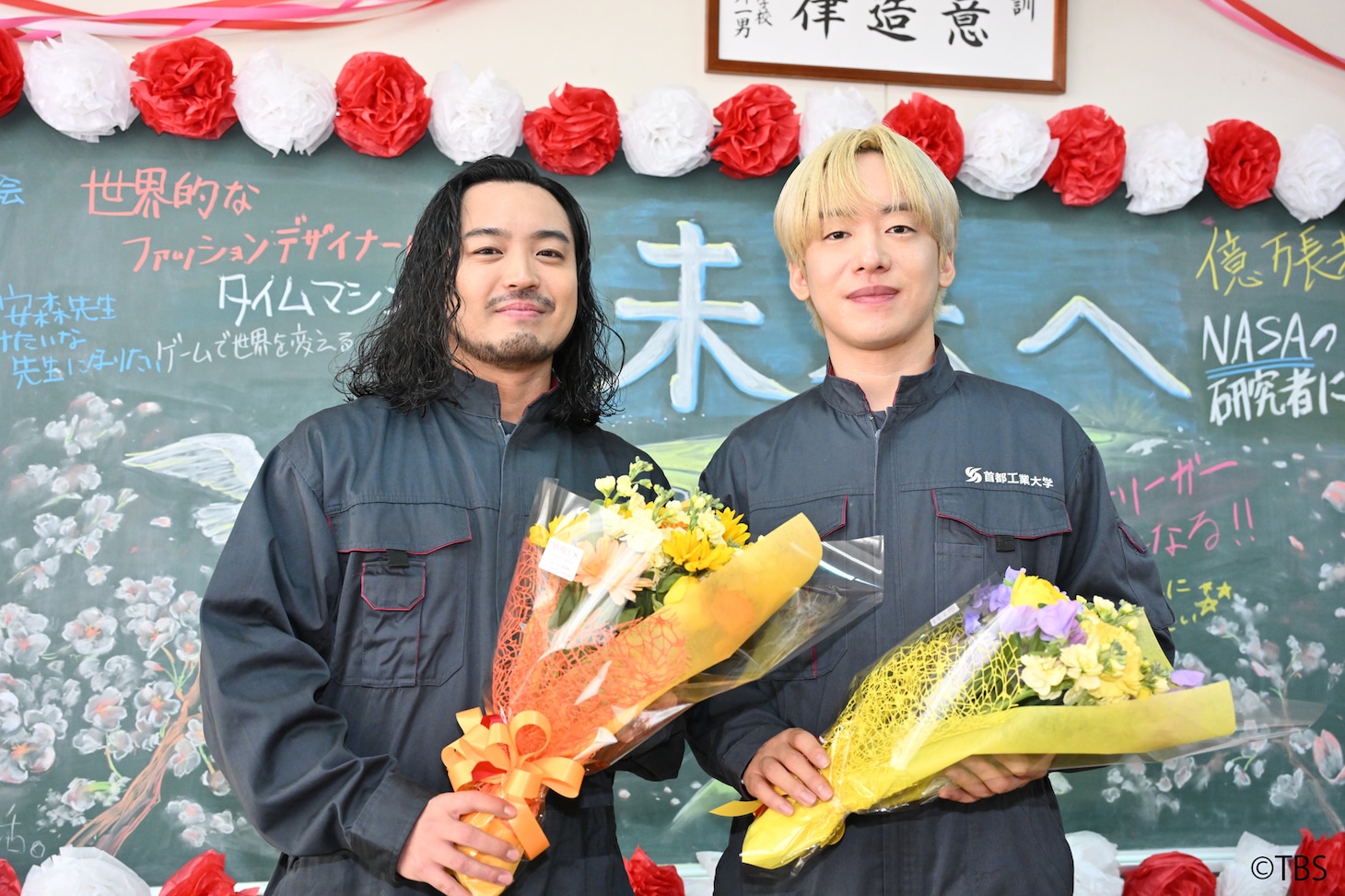 Creepy Nuts(c)TBS