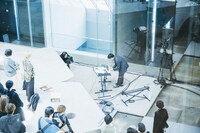 蓮沼執太「unpeople -初演-」より。（撮影：後藤武浩）