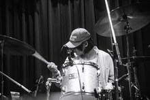 伊藤嵩（Dr / Enfants）（撮影：井上恵美梨）