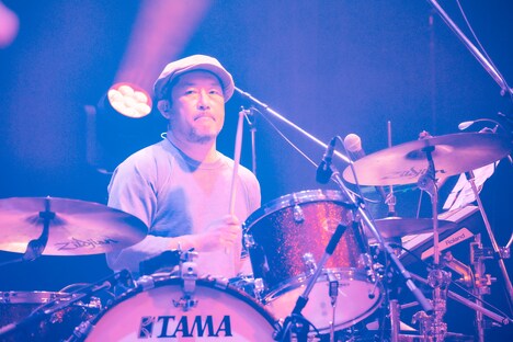 亀井亨（Dr）（Photo by Fujii Taku）