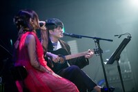 ギターを手に登場した碧海祐人。