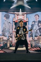 新藤晴一（G）（撮影：入日伸介）