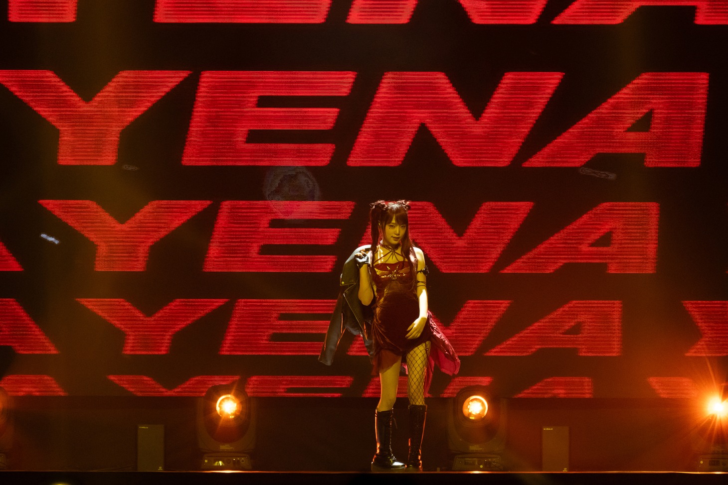 YENA (c)CJ ENM Co., Ltd, All Rights Reserved