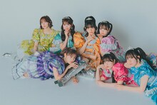 「INPOST」創刊号より、FRUITS ZIPPERの写真。