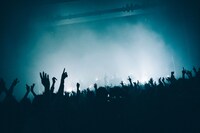 「WurtS CONCERT HALL TOUR I 」東京・ 昭和女子大学人見記念講堂公演の様子。