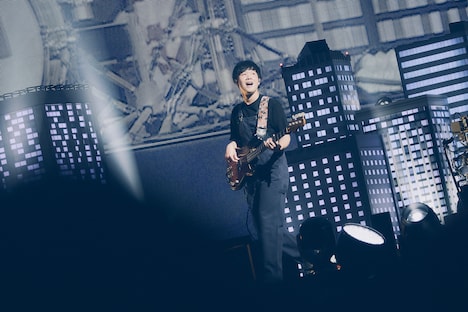 秋澤和貴（B）（撮影：山川哲矢）