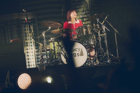 せとゆいか（Dr, Cho）（撮影：山川哲矢）