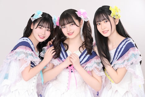 虹のコンキスタドール予科生。左から一宮ゆい、川端優、石原愛梨沙。