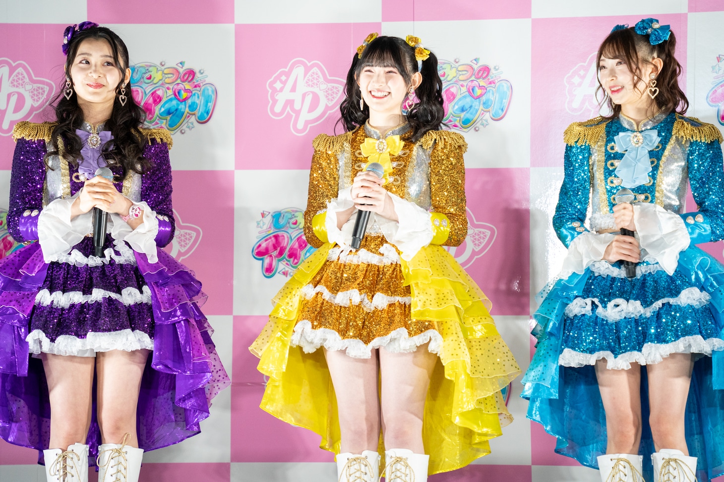 左から超ときめき♡宣伝部の杏ジュリア、菅田愛貴、辻野かなみ。