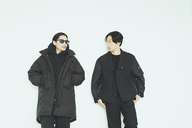 左からZeebra、KEN THE 390。