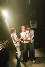 SUSHIBOYSとimai。（Photo by Goku Noguchi）