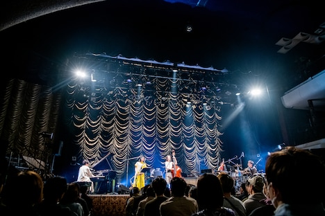 「soraya 1st Album Release Live "ゆうとぴあは そこに"」の様子。