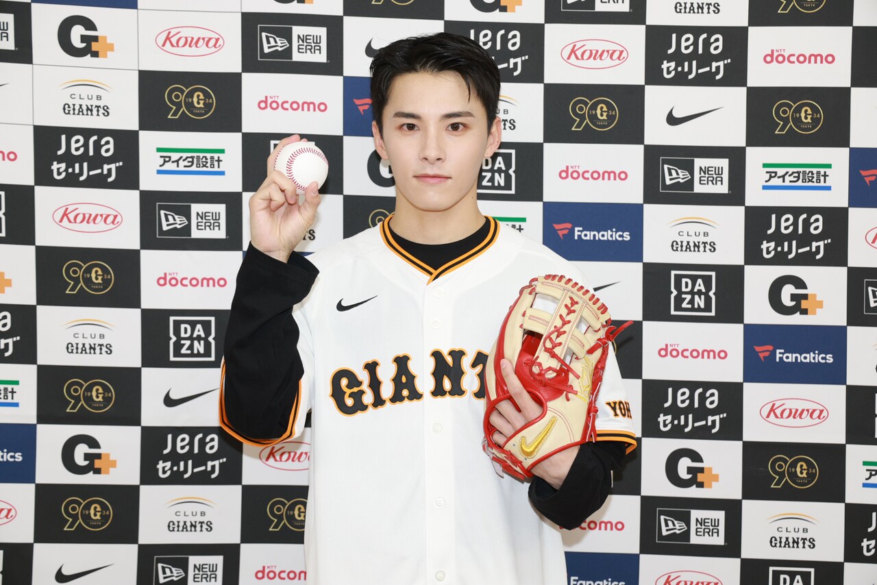 JO1 川西拓実 東京ドーム他 JO1川西拓実、東京ドームのマウンドに立つ 球速は125キロで悔し