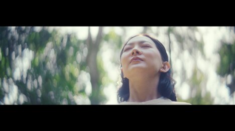 ソナーポケット「花」ミュージックビデオより。