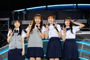左から山口陽世、濱岸ひより、佐々木美玲、河田陽菜。（撮影：上山陽介）