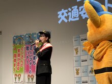 交通安全教室に参加した坂井仁香。