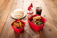 LaLa arena TOKYO-BAYで販売される飲食メニューの一例。