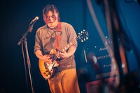 長谷部悠生（G / Kroi）（Photo by Kana Tarumi）