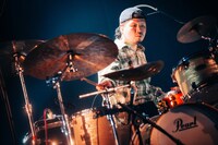 益田英知（Dr / Kroi）（Photo by Kana Tarumi）