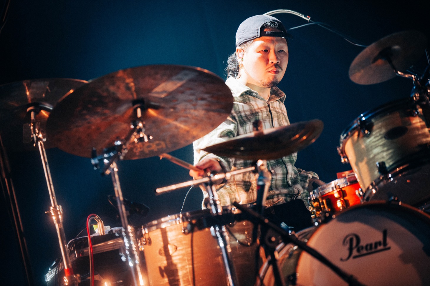 益田英知（Dr / Kroi）（Photo by Kana Tarumi）