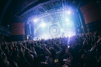 「Dios &LIMITED Tour」最終公演の様子。（Photo by Yukitaka Amemiya）