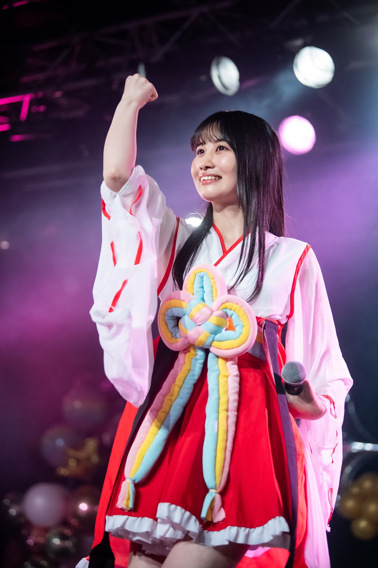 中村朱里