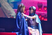 左から葉月結菜、藤谷美海。（提供：スターダストプロモーション）
