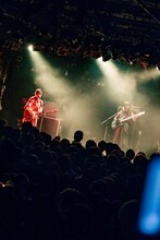 リーガルリリー「Regallily “LIVE HOUSE TOUR 2024”」東京・渋谷CLUB QUATTRO公演の様子。（撮影：藤井拓）