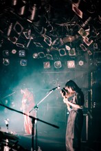 リーガルリリー「Regallily “LIVE HOUSE TOUR 2024”」東京・渋谷CLUB QUATTRO公演の様子。（撮影：藤井拓）