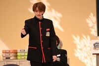 タクヤが“激ハマり”したユーキのビリビリペン。