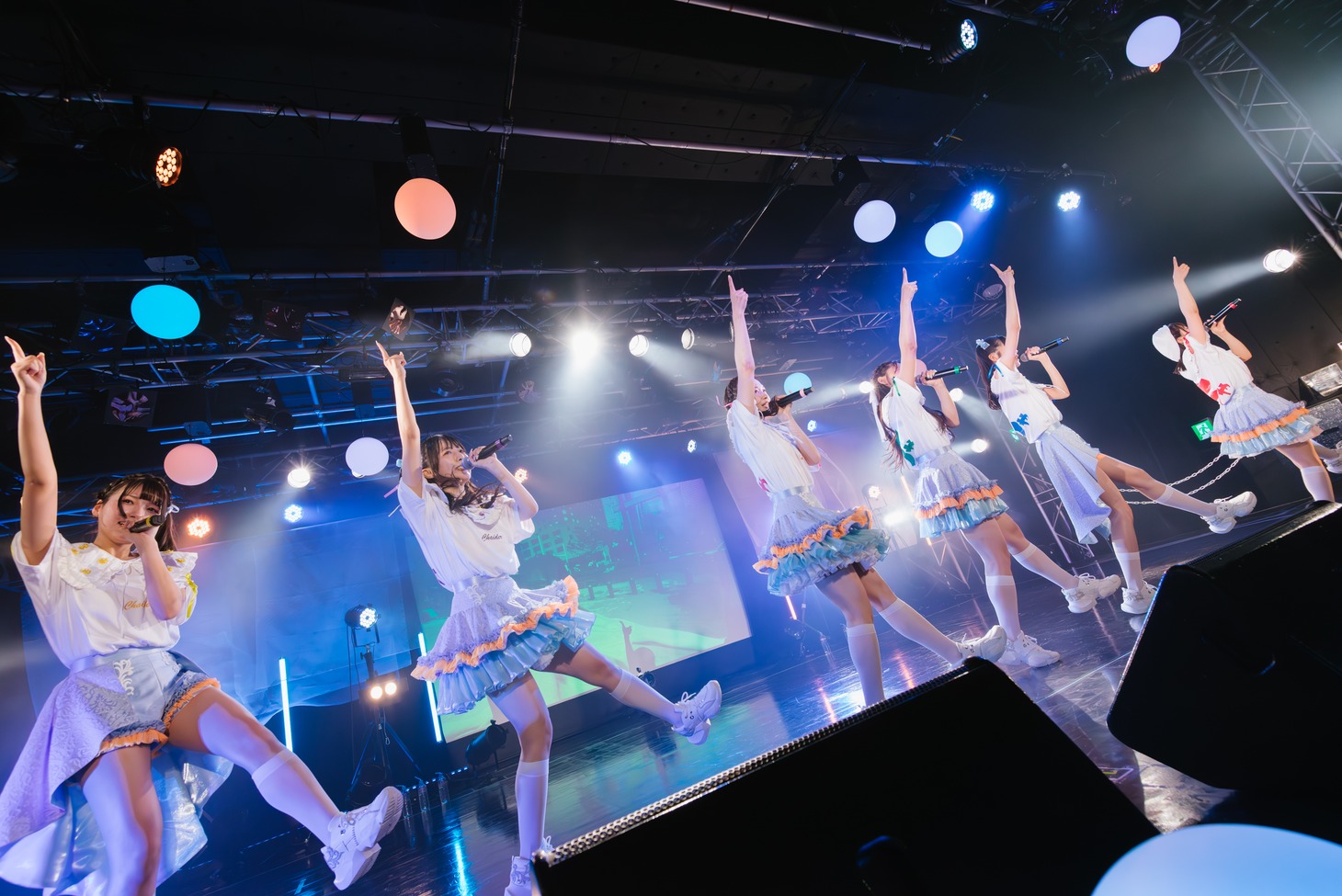「フューチャーサイダー 3rdワンマンライブ『Deep Blue Diary』」の様子。（撮影：ワタナベタイシ）