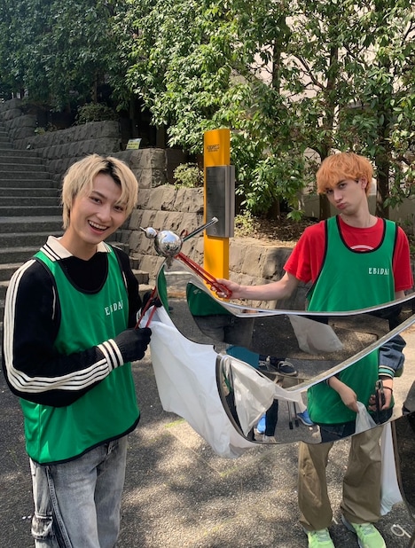 SUPER★DRAGONの飯島颯とジャン海渡。