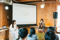 アユニ・Dトークショーの様子。