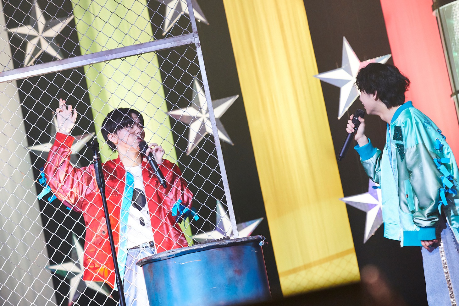 「THE SUPER FRUIT 2nd ONEMAN TOUR - Blue Fruits Tour2024 -」昭和女子大学人見記念講堂公演の様子。（撮影：上溝恭香）